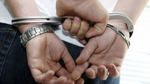 Шестима задържани при спецакция в Търговище, за държане на наркотици